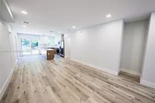 1221 NW 75th St, Miami, FL 33147 - Photo 21
