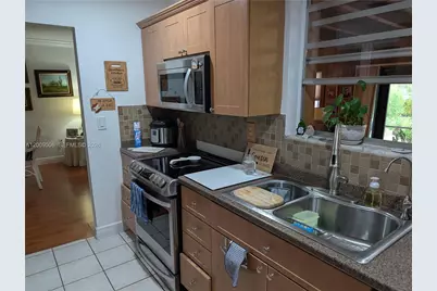 28081 SW 159th Ct, Homestead, FL 33033 - Photo 9