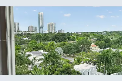 280 SW 20th Rd #904, Miami, FL 33129 - Photo 1