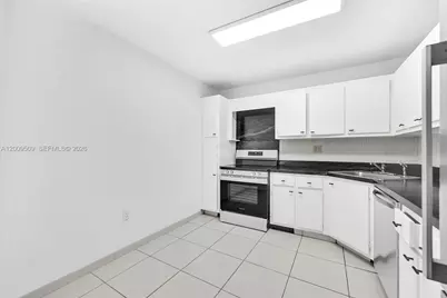2780 NE 183rd St #115, Aventura, FL 33160 - Photo 25