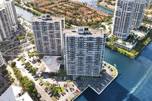 20515 E Country Club Dr, Aventura, FL 33180 - Photo 43