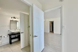 20515 E Country Club Dr, Aventura, FL 33180 - Photo 23
