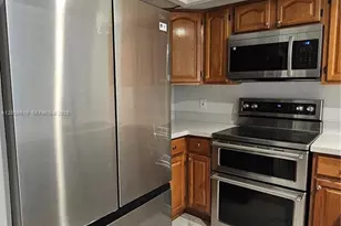1953 Players Pl, North Lauderdale, FL 33068 - Photo 7