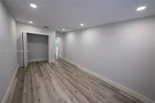 1221 NW 75th St, Miami, FL 33147 - Photo 15
