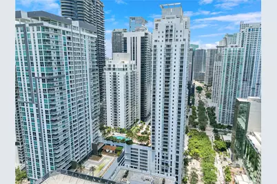 1060 Brickell Ave #3209, Miami, FL 33131 - Photo 17
