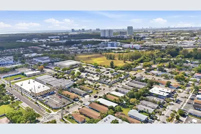 16030 NE 19th Pl, North Miami Beach, FL 33162 - Photo 35