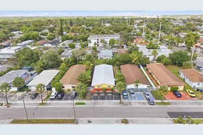 16030 NE 19th Pl, North Miami Beach, FL 33162 - Photo 47
