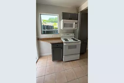 308 SW 16th St, Fort Lauderdale, FL 33315 - Photo 9