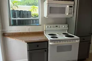 308 SW 16th St, Fort Lauderdale, FL 33315 - Photo 9