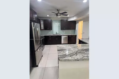 295 Jacaranda Dr #20, Plantation, FL 33324 - Photo 3