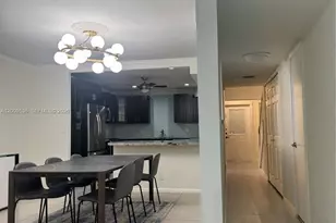295 Jacaranda Dr, Plantation, FL 33324 - Photo 15