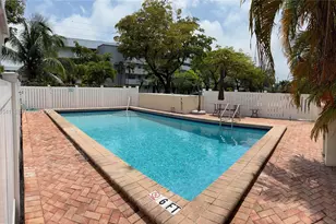 3819 170th St, North Miami Beach, FL 33160 - Photo 39