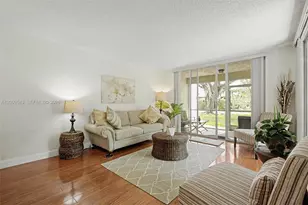 9340 Lagoon Pl, Davie, FL 33324 - Photo 13