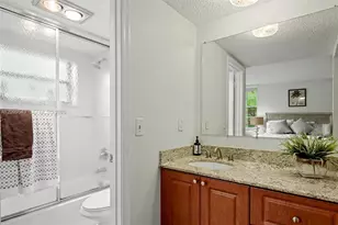 9340 Lagoon Pl, Davie, FL 33324 - Photo 27