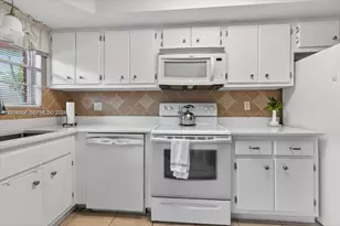 180 NE 12th Ave, Hallandale Beach, FL 33009 - Photo 3