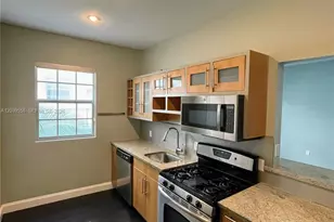 815 Euclid Ave, Miami Beach, FL 33139 - Photo 3