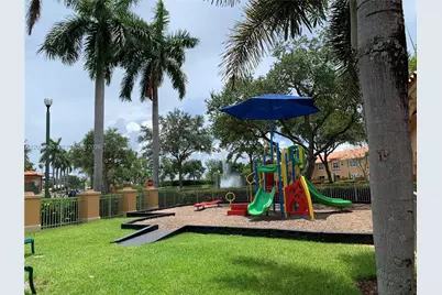 4944 Windward Way #1401, Dania Beach, FL 33312 - Photo 5