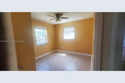 131 SE Serenata Ct, Port Saint Lucie, FL 34983 - Photo 9