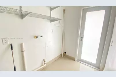 530 NW 99th St, Miami, FL 33150 - Photo 3