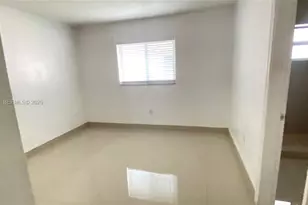 530 NW 99th St, Miami, FL 33150 - Photo 25