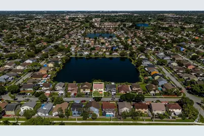 1001 SW 100th Ter, Pembroke Pines, FL 33025 - Photo 45