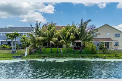1001 SW 100th Ter, Pembroke Pines, FL 33025 - Photo 3