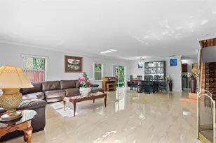 1001 SW 100th Terrace, Pembroke Pines, FL 33025 - Photo 9