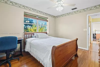 1001 SW 100th Ter, Pembroke Pines, FL 33025 - Photo 35
