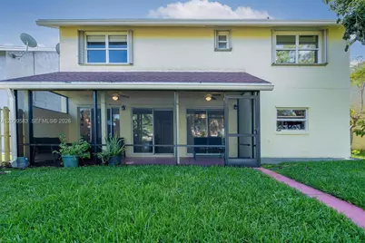 1001 SW 100th Ter, Pembroke Pines, FL 33025 - Photo 41