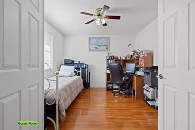 1001 SW 100th Ter, Pembroke Pines, FL 33025 - Photo 33
