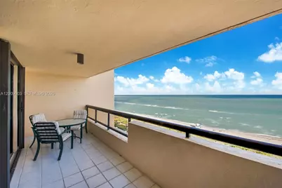 2555 Collins Ave #1403, Miami Beach, FL 33140 - Photo 3