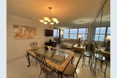 2555 Collins Ave #1403, Miami Beach, FL 33140 - Photo 5