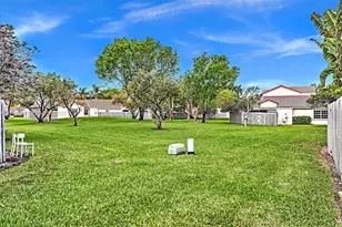 1439 Springside Dr, Weston, FL 33326 - Photo 37