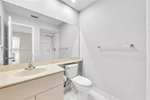 1439 Springside Dr, Weston, FL 33326 - Photo 29