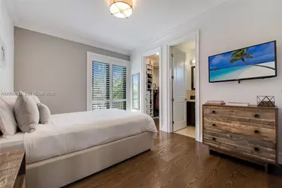 1151 S Alhambra Cir, Coral Gables, FL 33146 - Photo 11
