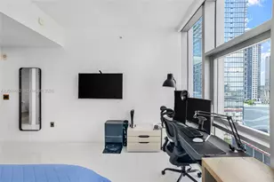 851 NE 1st Ave, Miami, FL 33132 - Photo 25