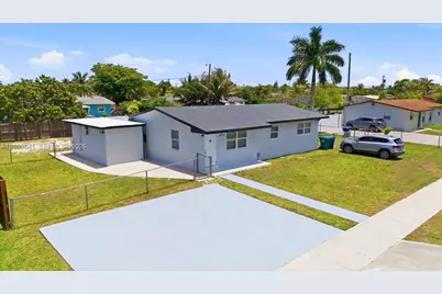 18711 SW 308th St, Homestead, FL 33030 - Photo 1