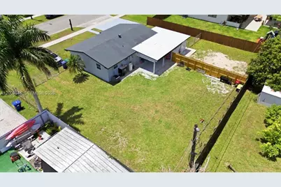 18711 SW 308th St, Homestead, FL 33030 - Photo 5