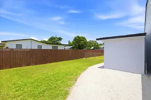 18711 SW 308th St, Homestead, FL 33030 - Photo 13