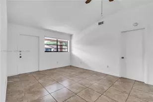 18206 Mediterranean Blvd, Hialeah, FL 33015 - Photo 13