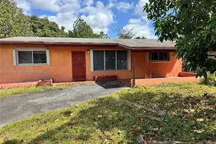 285 NE 165th St, Miami, FL 33162 - Photo 1