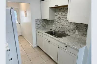 9808 NW 2nd Ave #FRONT, Miami, FL 33150 - Photo 5