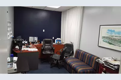 7500 NW 25th St #114, Miami, FL 33122 - Photo 5