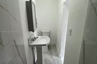 10200 NW 21st Ct, Miami, FL 33147 - Photo 25