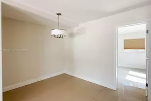 321 NE 29th St, Boca Raton, FL 33431 - Photo 11