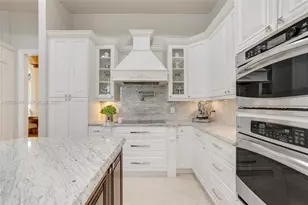 2477 Poinciana Dr, Weston, FL 33327 - Photo 23