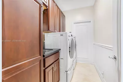 2477 Poinciana Dr, Weston, FL 33327 - Photo 39