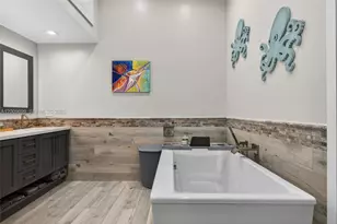 3726 NE 166th St, North Miami Beach, FL 33160 - Photo 25