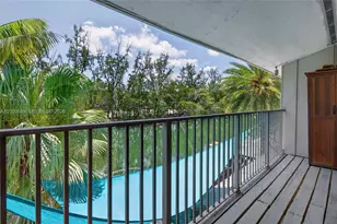 3726 NE 166th St, North Miami Beach, FL 33160 - Photo 21