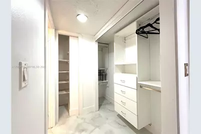 6039 Collins Ave #1507, Miami Beach, FL 33140 - Photo 19